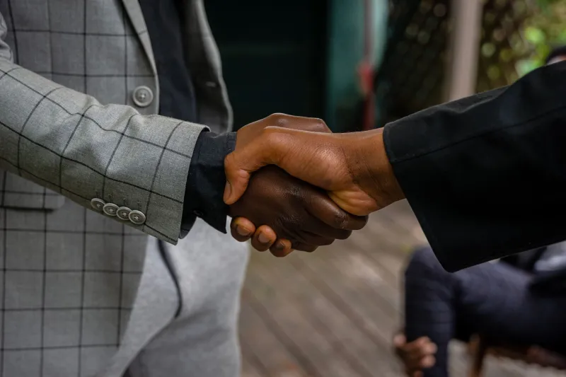 The Real Story Behind the American Handshake — and Why Your Grip Says More Than You Think